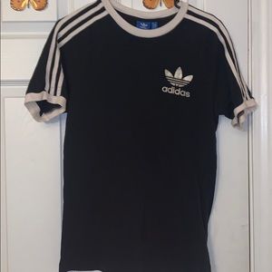 ADIDAS TSHIRT